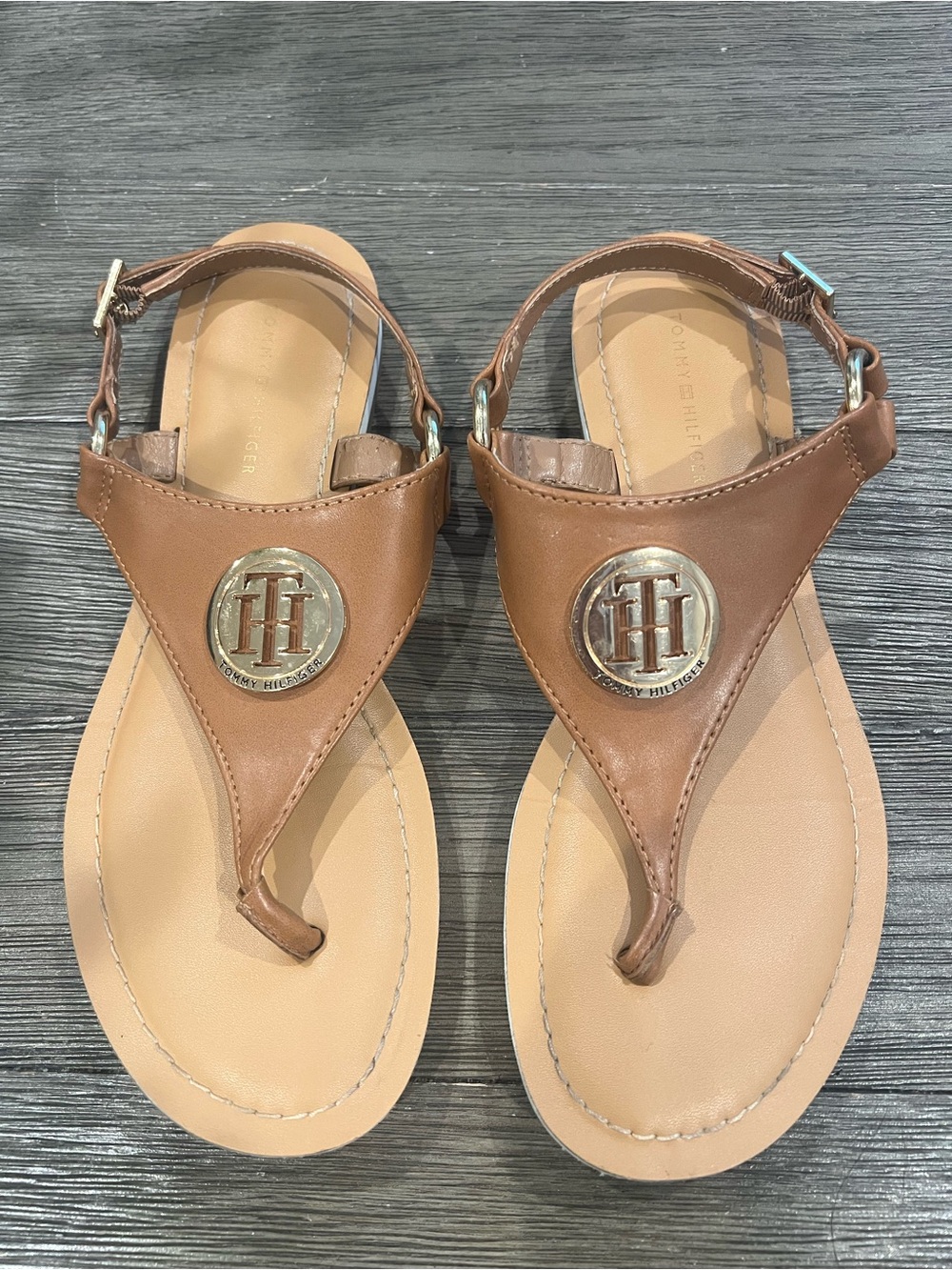 Tommy Hilfiger Brown Leather Thong Sandals with Metallic Logo